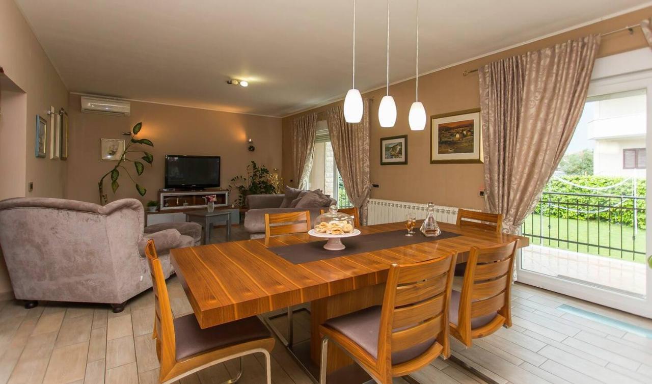 Villa Barbara Kaštela Kültér fotó